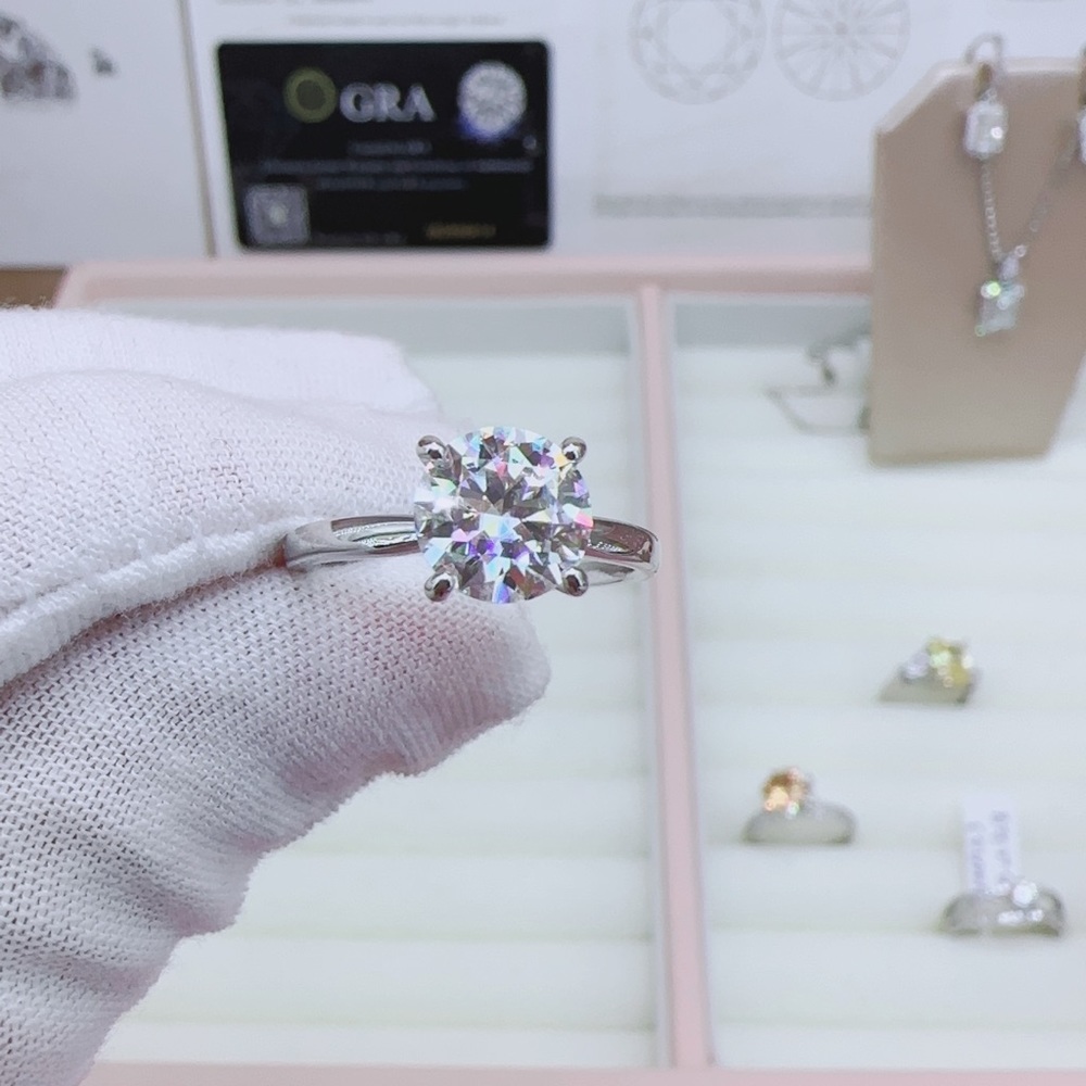 New S925,  2 carat Moissanite engage ring D color, VVS1